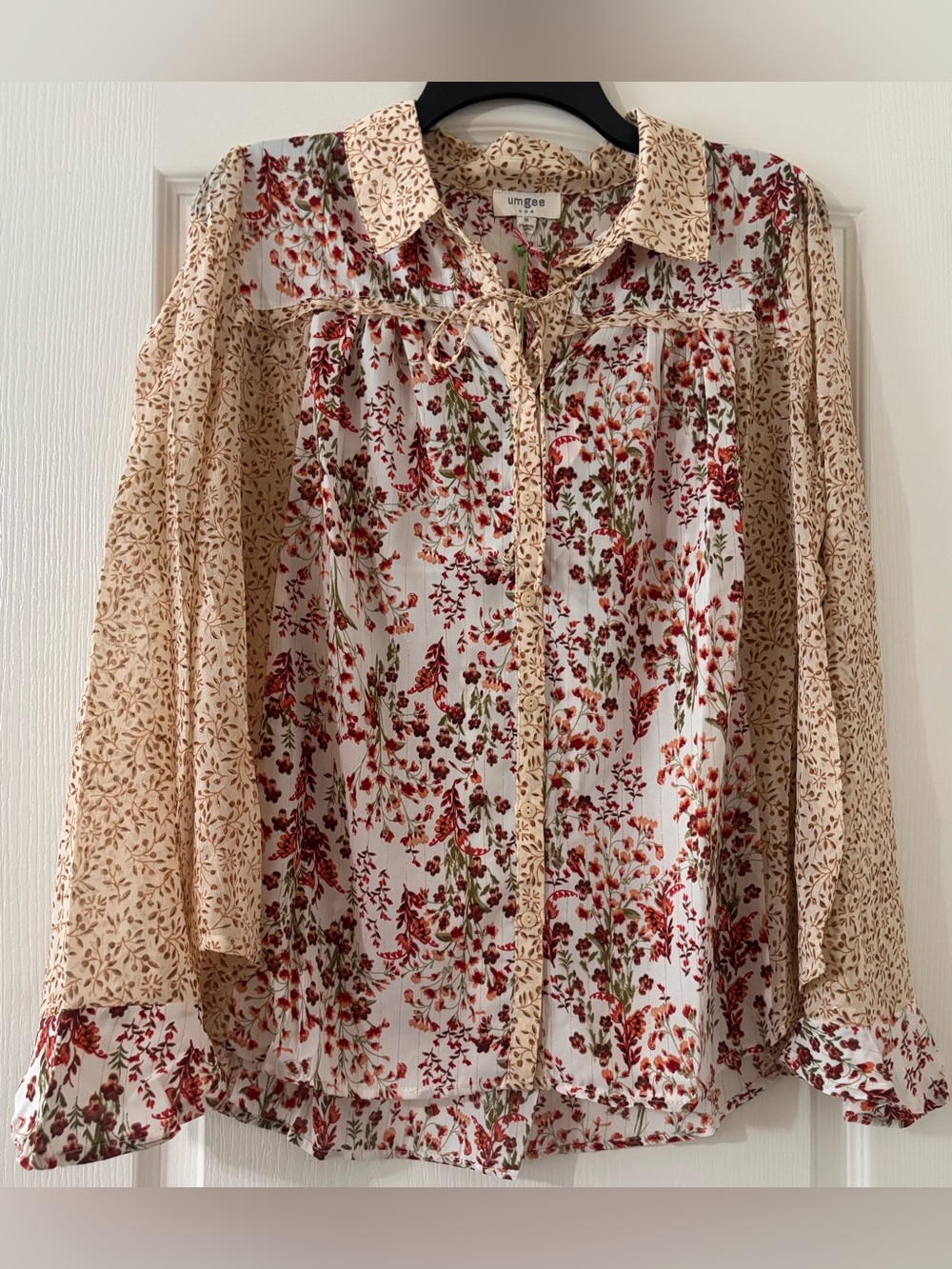 Umgee Mixed Floral Blouse NWT Size Medium Cottagecore Boho - Picture 2 of 7